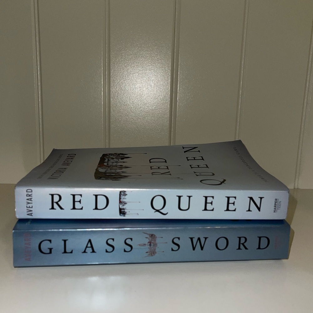 Red Queen and Glass Sword | Aveyard